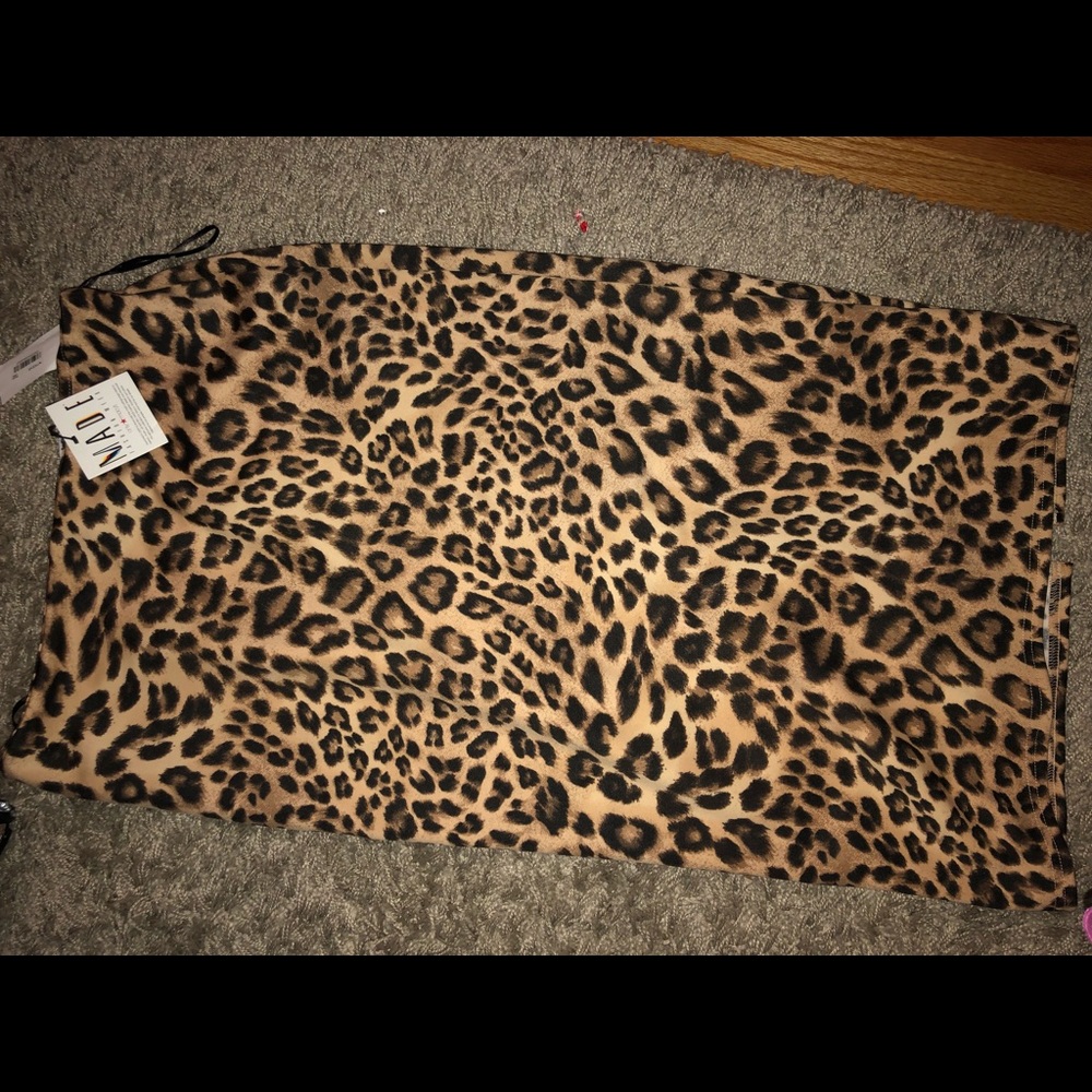 Leopard skirt